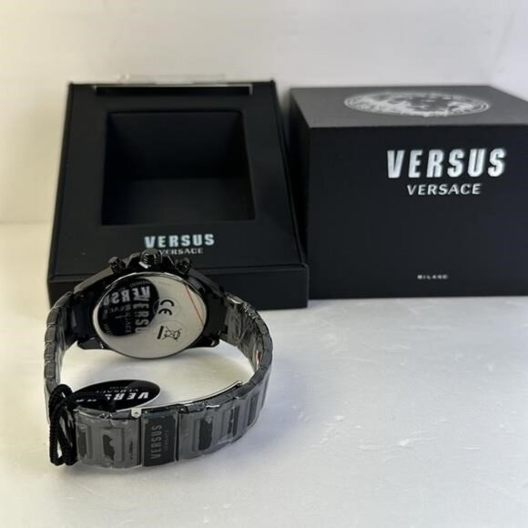New Authentic Versus Griffith Bracelet Watch - Picture 9 of 10